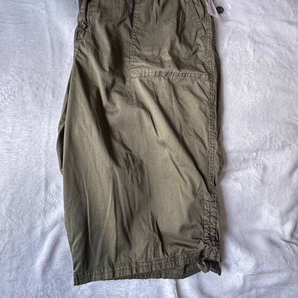 NWT Women's 22W EVRI Olive Green Elastic Comfort Waist Utility Skimmer Capris - Picture 6 of 9